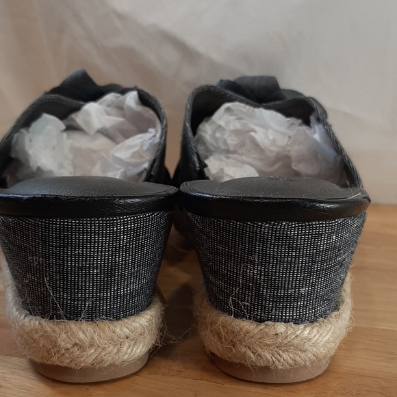 LIFE STRIDE Shoes - Picture 4 of 10